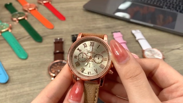 Amazon.com: Outus 26 Pack Assorted Platinum Wrist Unisex  display picture 2