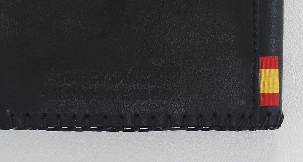 Cartera de cuero con bandera de España. Billetero piel americano con detalle bandera española