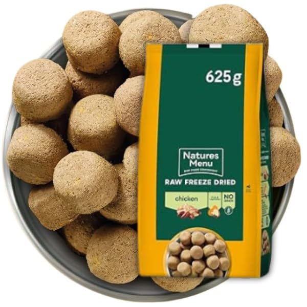 Natures Menu Raw Freeze Dried Beef Dog Food, Complete & Balanced Nuggets, Adult Dogs, 625g (Chicken)