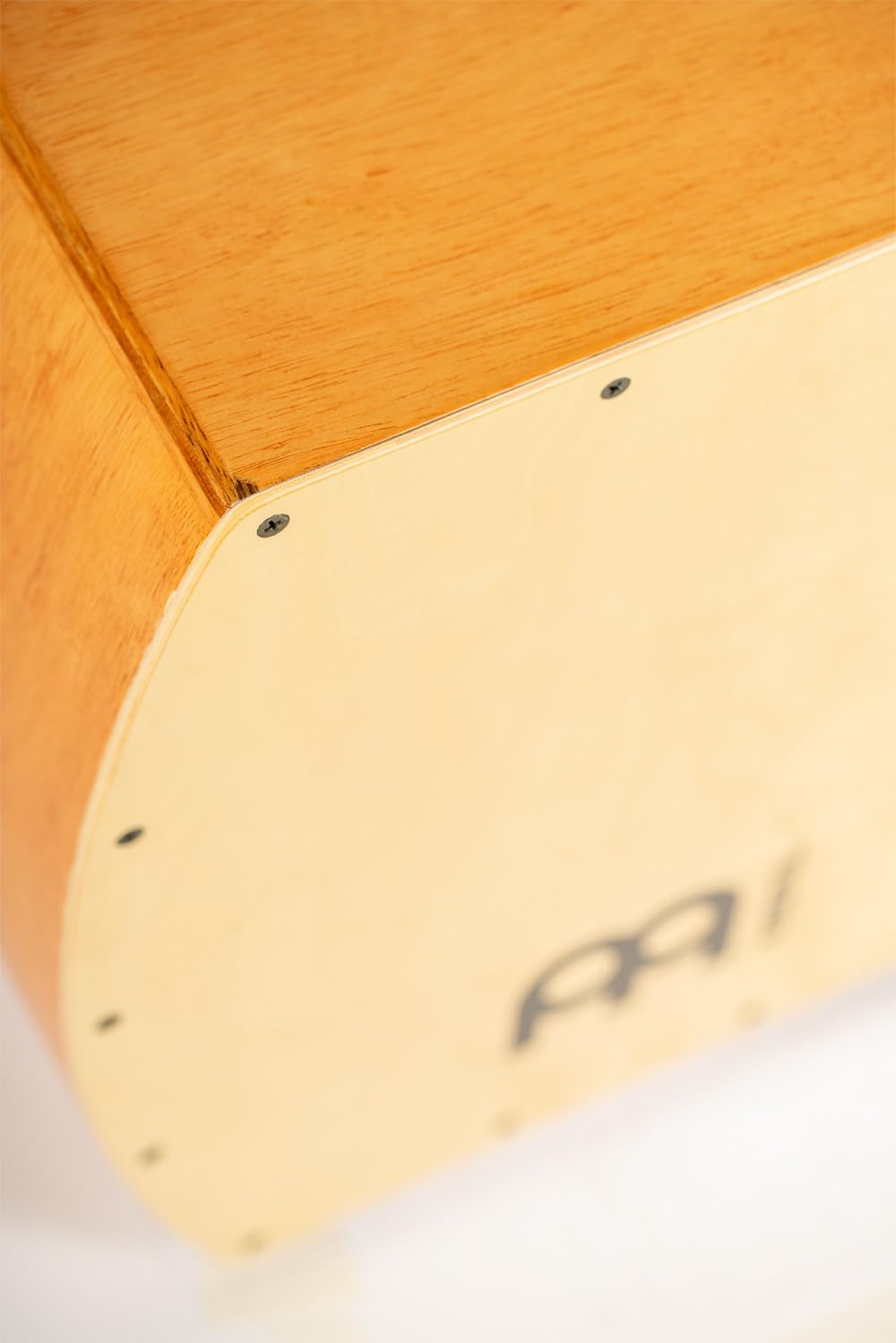 Meinl Percussion Arch Bass Cajon - Drum Box Bulbosa con Suono Rullante e Bassi Profondi - Suprrficie di Suono in Acero (SUBCAJ7SNT-M)