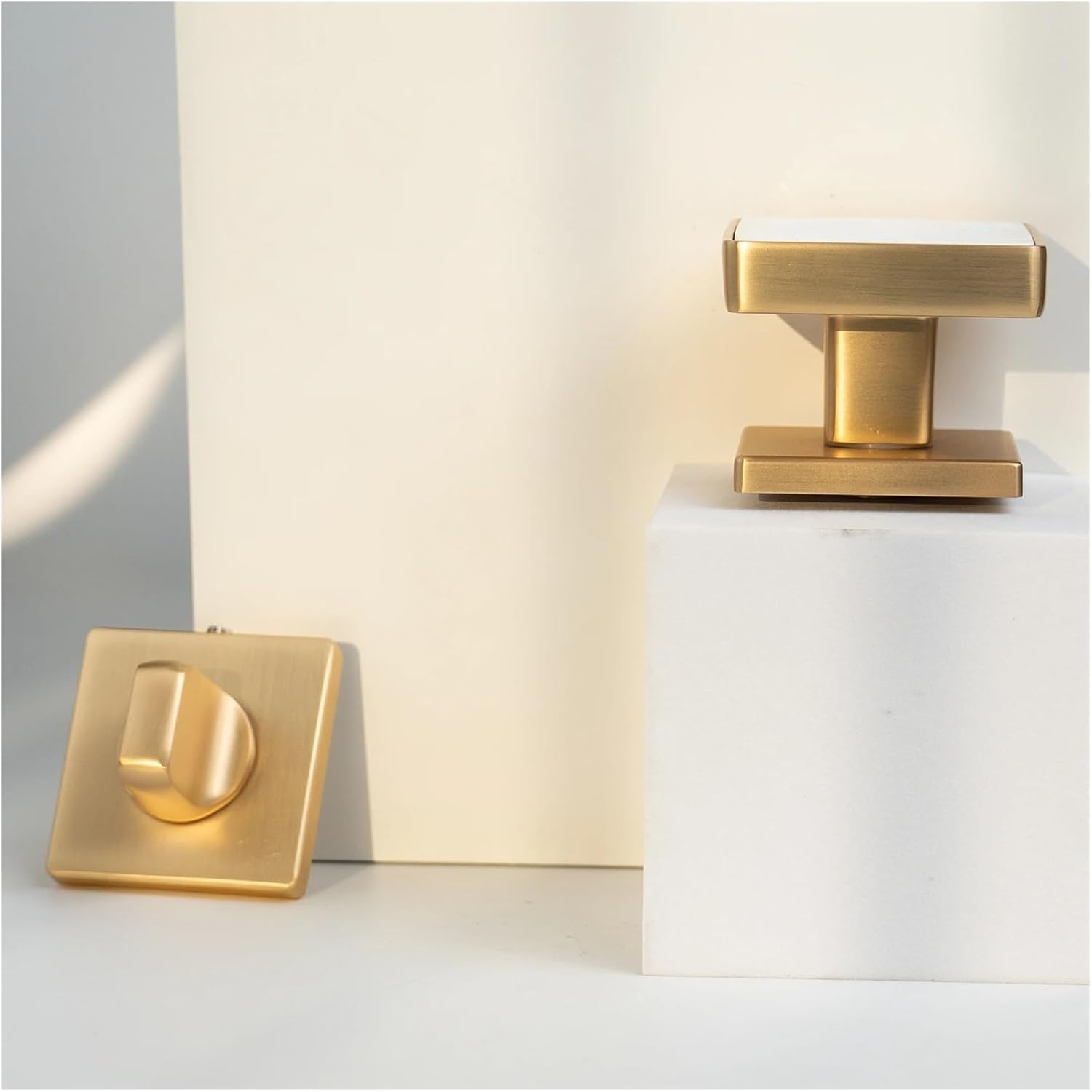 NF2456 Minimalist Gold Mute Rectangle Modern zinc Alloy Door knob Lock Interior Bathroom(Matte Black)