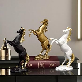 金色の馬の彫刻 Amazon.co.jp: 成功の意味を持つ金の馬の彫像樹脂の立っている