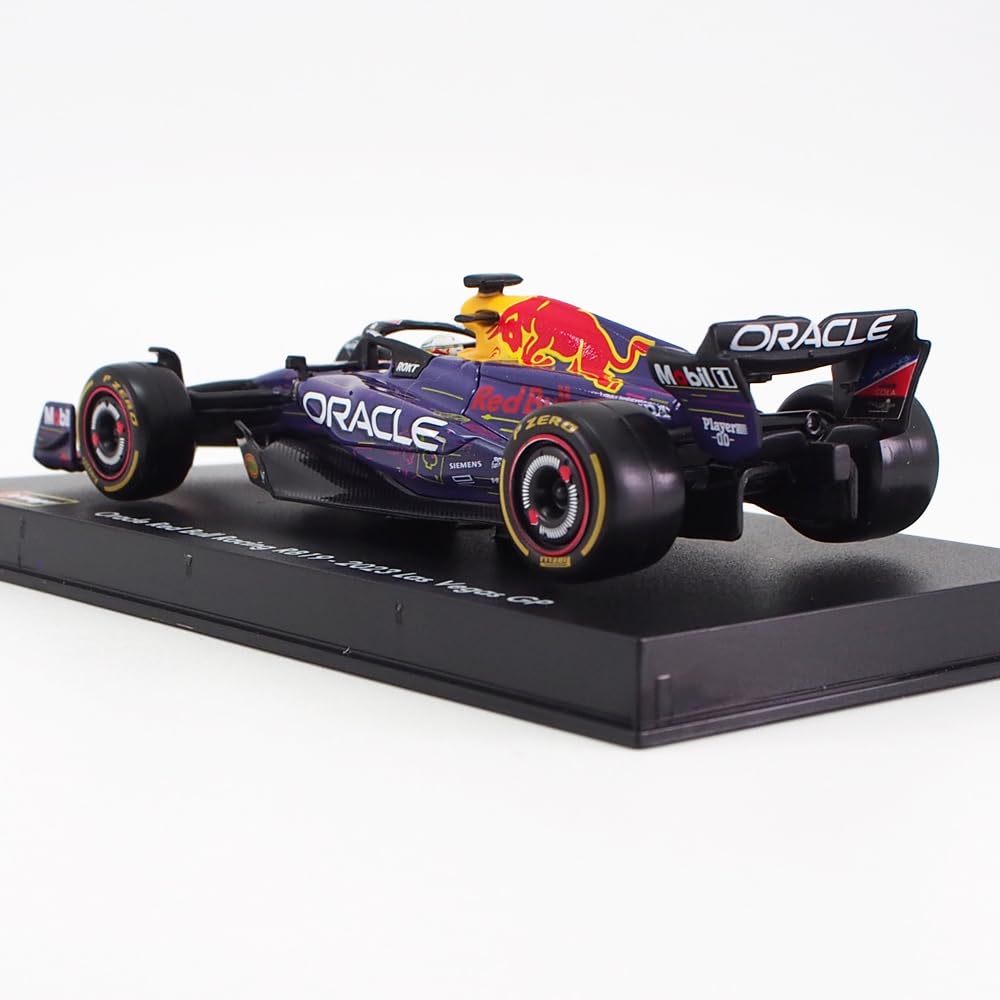 Amazon | ブラゴ 1/43 ドライバー＆ケース付き オラクル レッドブル F1