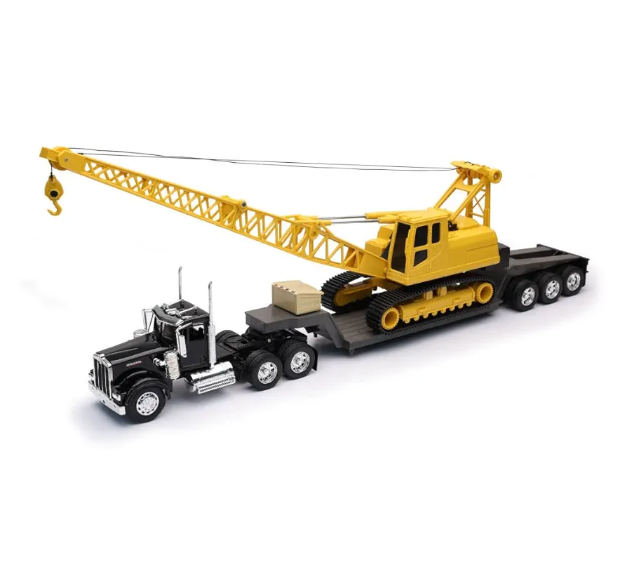 Amazon.com: New Ray Kenworth W900 Truck with Lowboy Trailer