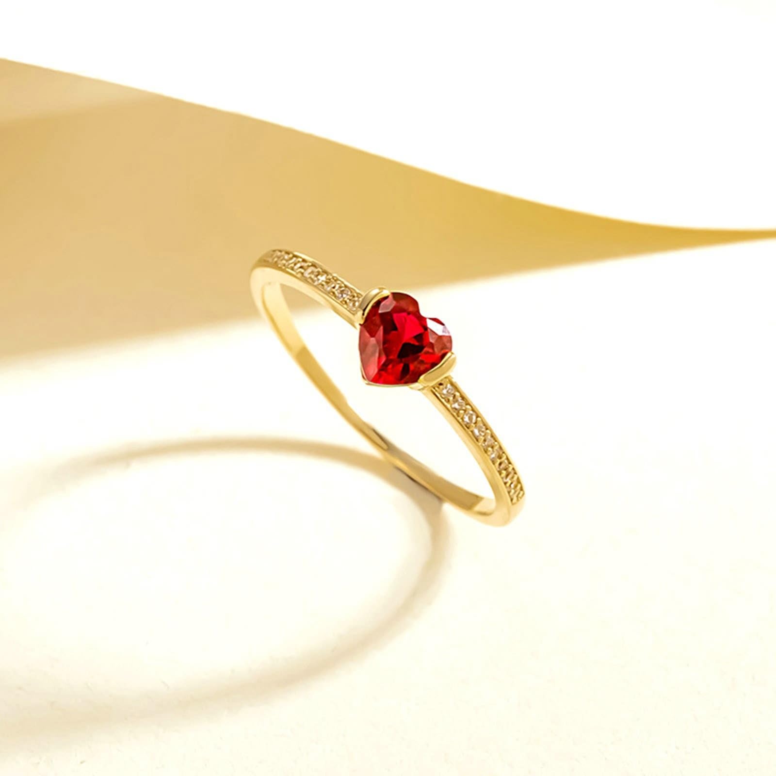 Promise Anello da donna in oro giallo con zirconi, misura 45 (14,3) con zirconi a forma di cuore, incisione per donna