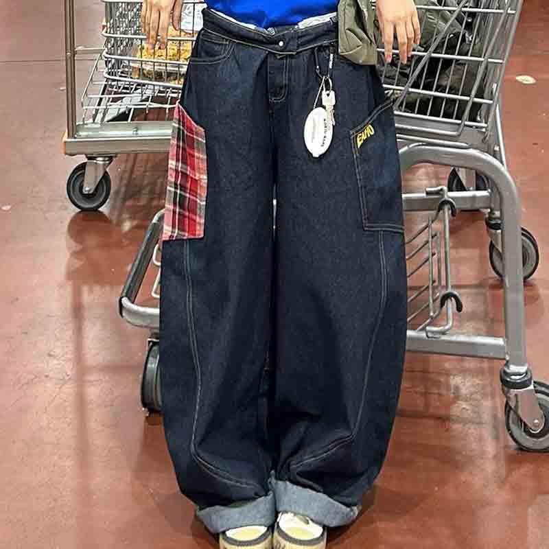 Men's Niche-Designed Jeans with Patchwork Check Patterns, Featuring a Loose fit and a Retro and Casual Style.3