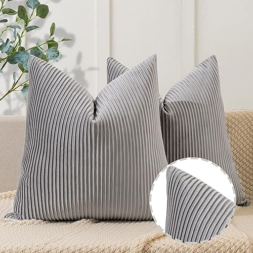 YCOLL Set di 2 Federe Cuscini Divano Grigio Chiaro 40x40 Motivo a Strisce di Velluto Morbide Cuscino da Divano Decorativi Moderni Cuscini per Divano per la Decorazione Domestica per Divano,Letto