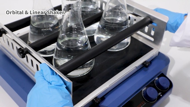 Lab Digital Orbital Shaker | 9.85x9.85" Plate, 40-200 RPM, 2 Kg Capacity, Timer & Continuous Modes