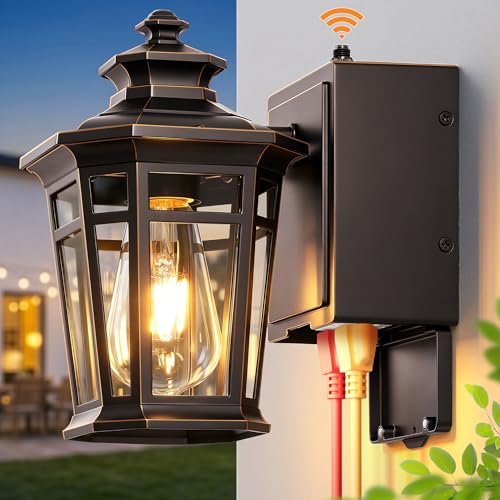 Image of Gleamz Outdoor Wall Light with GFCI Outlet, Oil-Rubbed Bronze Aluminum