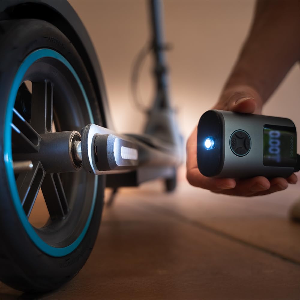 Cecotec Tragbarer Luftkompressor, kompakte elektrische Luftpumpe für Fahrrad, Motorrad, Auto und Bälle Mini Air Max, doppelter 600-mAh-Akku, Kapazität 150 PSI, bürstenloser Motor, 150 g