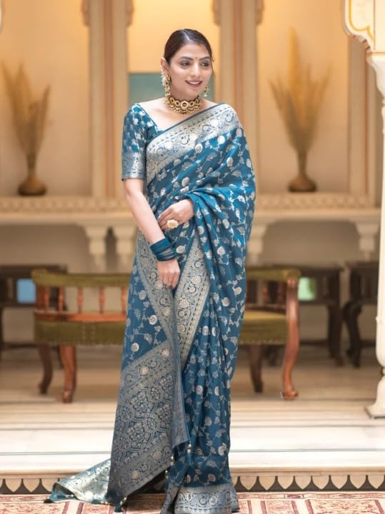 Image of Flosive Women's Soft Kangivaram Silk Saree With Copper Zari Weaving With Boluse