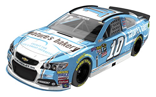 Lionel Racing Danica Patrick #10 Natures Bakery 2016 Chevrolet SS NASCAR Diecast Car (1:64 Scale)