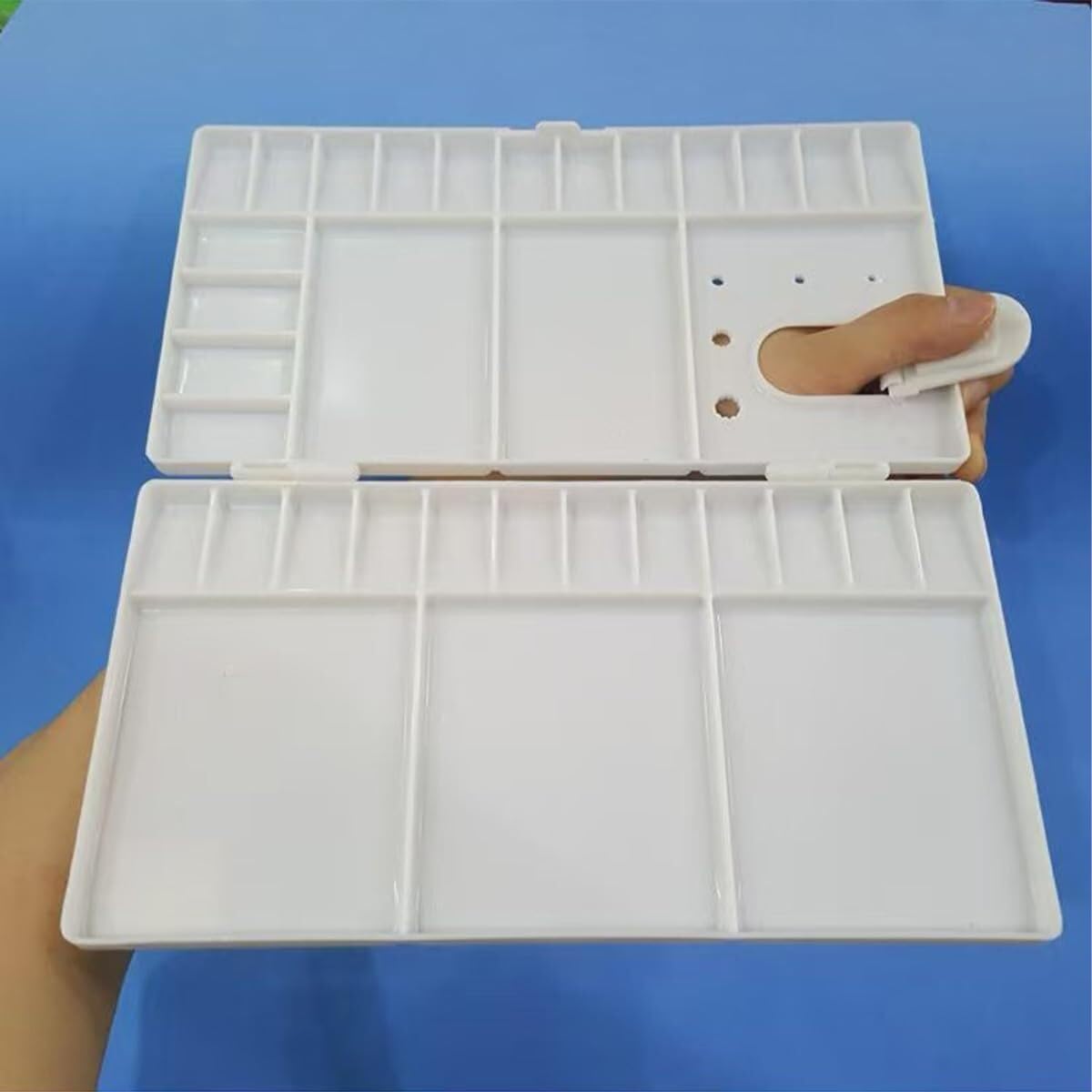 Farbmischpalette, Zusammenklappbare Aquarellpalette, 33 Comp, Weiß, 28 Vertiefungen, 5 Mischbereiche, Daumenloch-Pinselhalter