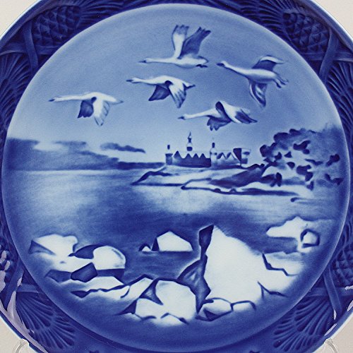 Royal Copenhagen 2006 Porcelin Christmas Plate - Kronborg Castle #TOP1