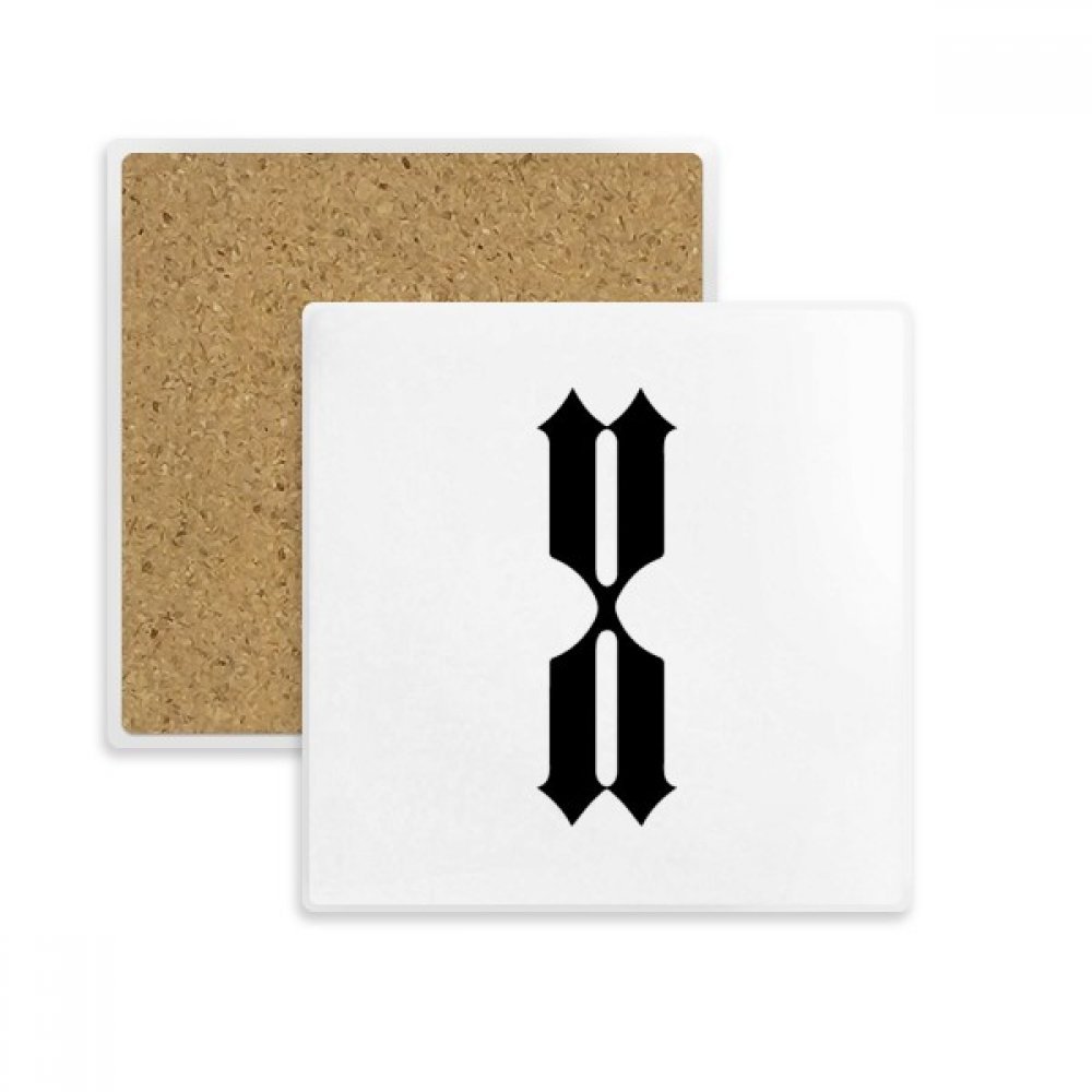 Coaster carré noir motif chiffres romains dix une idée cadeau originale