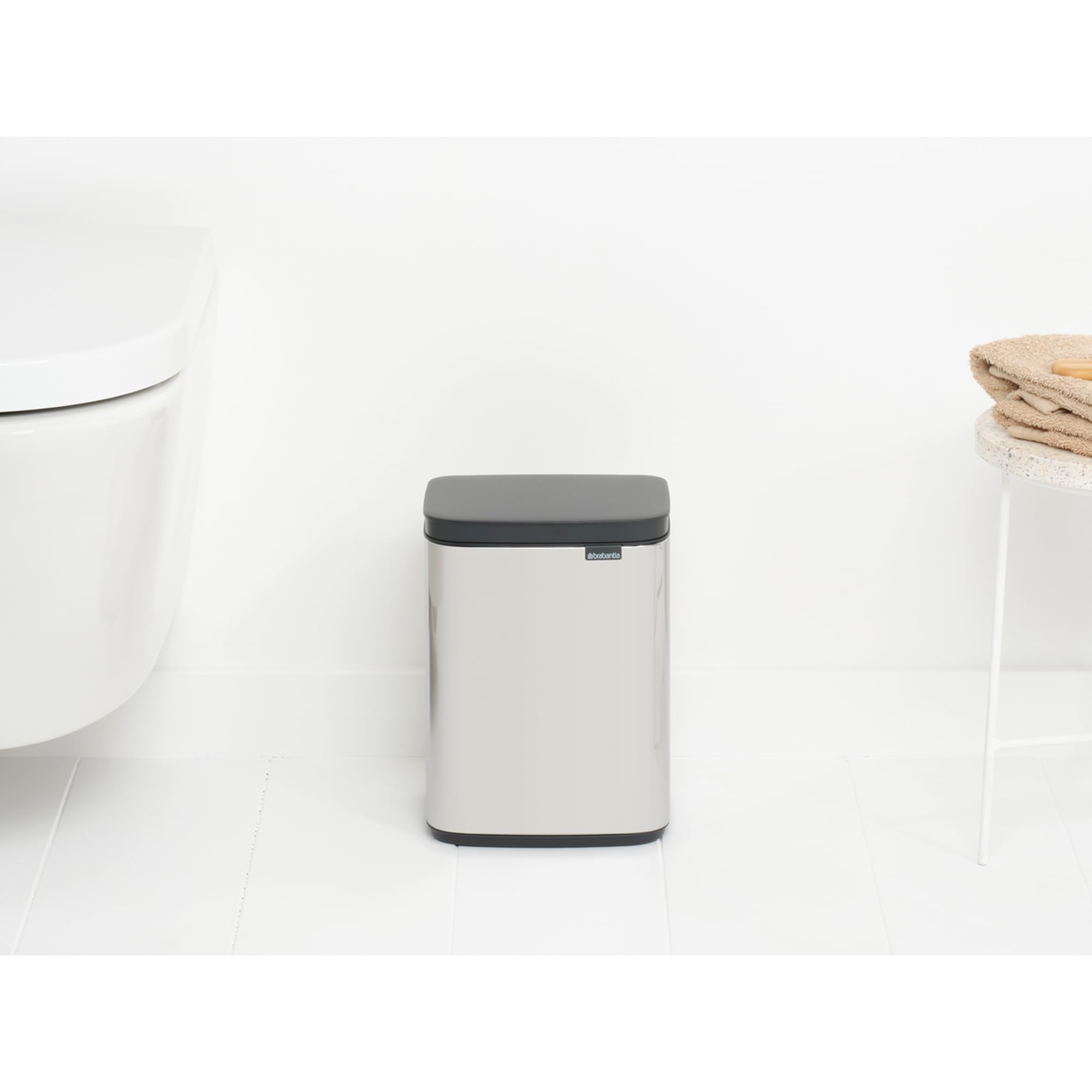 Amazon｜ブラバンシア ゴミ箱 蓋付き 手動式 耐水性 4L 幅20×奥行17.2