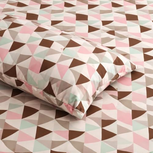 Image of Castiqa Elastic Fitted Supersoft Premium Polycotton 200TC Super King Size 108x108Inch Jointless Bedsheet with 2 Pillow Covers (Triangles, Super King 108x108inch (12 inch Mattress))