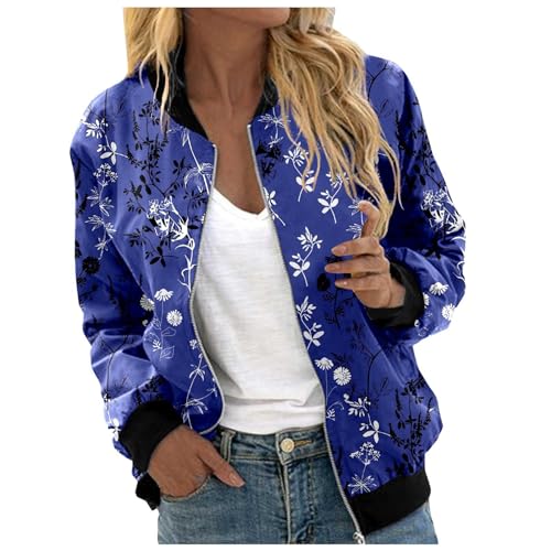 Manches longues et coupe ample : le cardigan imprimé floral pour masquer les rondeurs avec style