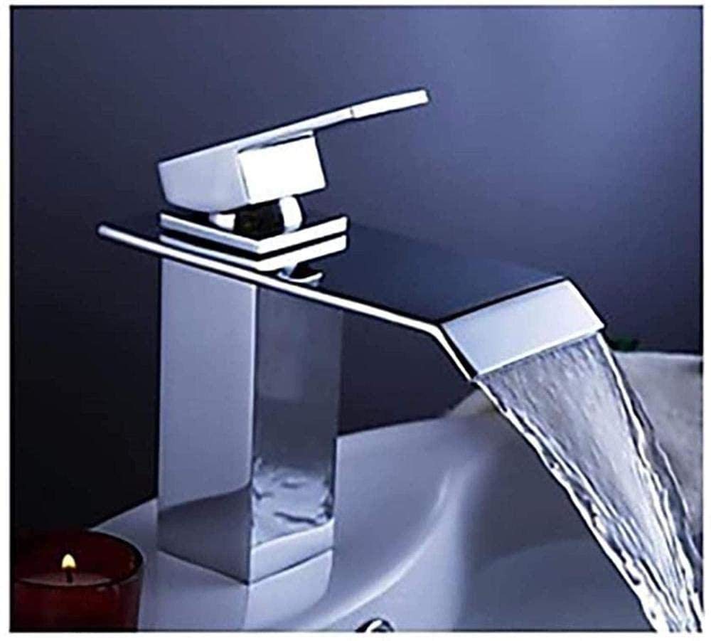 Robinet évier cascade argenté à poignée unique pour rénover une salle de bain