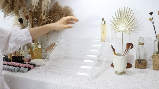 YIEZI Rangement Vernis à Ongles 4 Étages Transparent - Support Acrylique Pour 48 Flacons, Lunettes De Soleil Et Huiles Essentielles