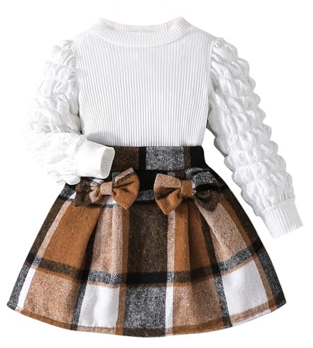 Haut en tricot et jupe en tweed pour fille : l'ensemble d'hiver chic