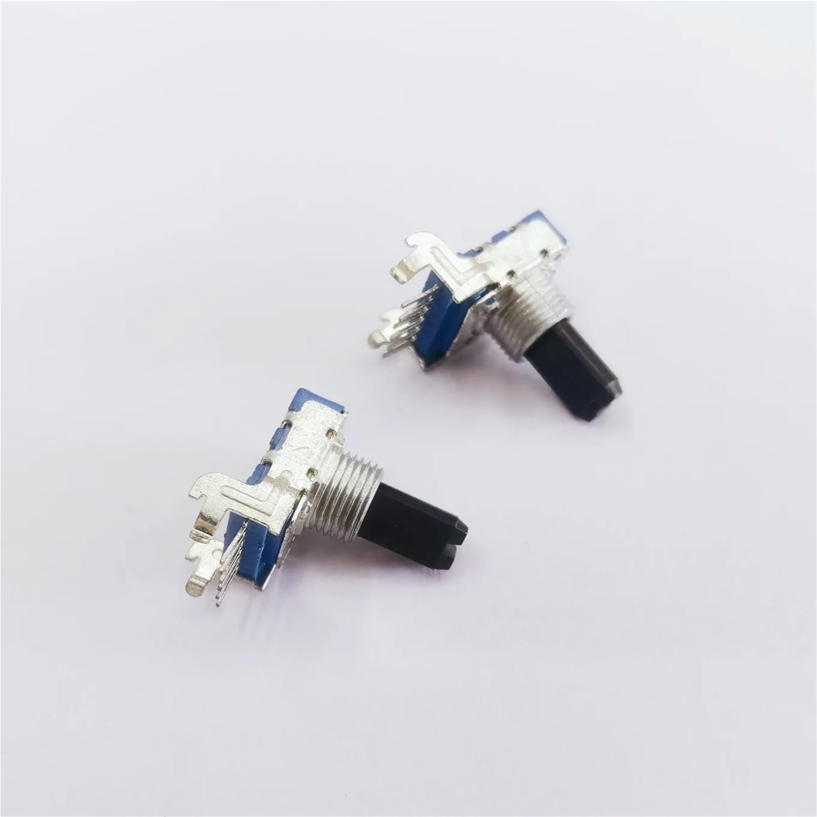 1 pz RK142 potenziometro doppio orizzontale C10K A20K B20K maniglia a punto medio con filettatura 15MMF 6 pin (INTERRUTTORE)(B20K with midpoint)