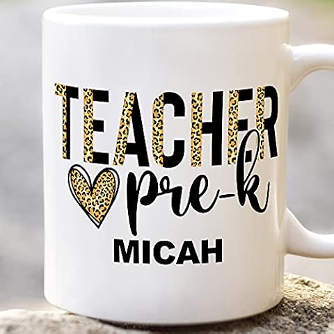 IdylcHomes KONA Pre K Teacher Gift Mug, Personalized Pre Kindergarten Teacher Gift Ideas For Graduates, Teacher Graduation Gifts For Women, Teaching Graduation For Her Cover