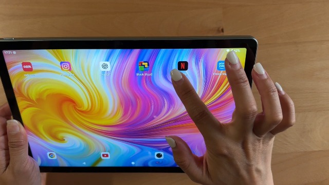Amazon.co.jp: Azeyou タブレット 11インチ 没入感溢れるIPS液晶パネル
