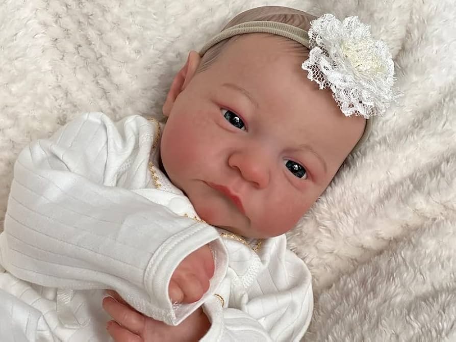 あるかり　リボーンドール 女の子♡リボーンドール 赤ちゃん人形 48cm 新生児 洋服付きの