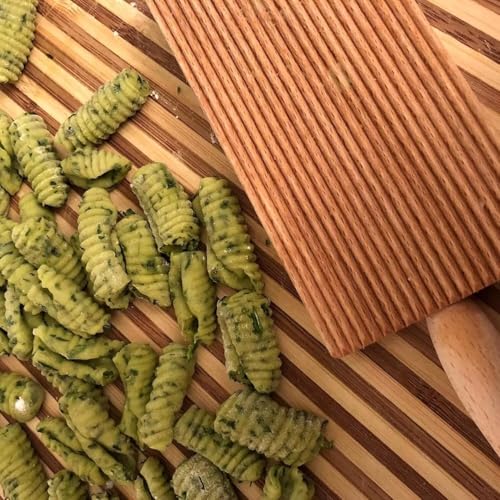 Tabla para Gnocchi y Fabricante de Pasta Gnocchi – Tabla de Pasta Cavatelli de Madera de Haya Natural para Pasta Casera Perfecta, 21,5 x 8,5 x 2,0 cm – Regalo Ideal para Amantes de la Pasta, 1 Unidad miniatura 6