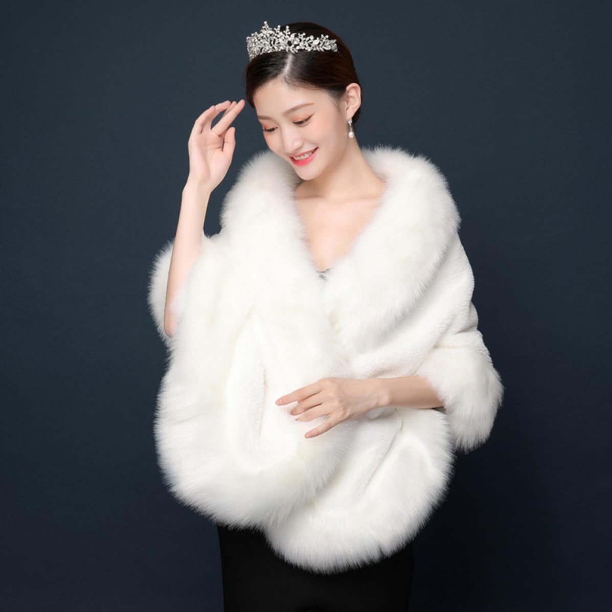 FRCOLOR Chal de Felpa Blanco para Boda de Invierno, Capa Sintética Hombro que Mantiene Caliente, Elegante y Simple para Fiesta Nupcial