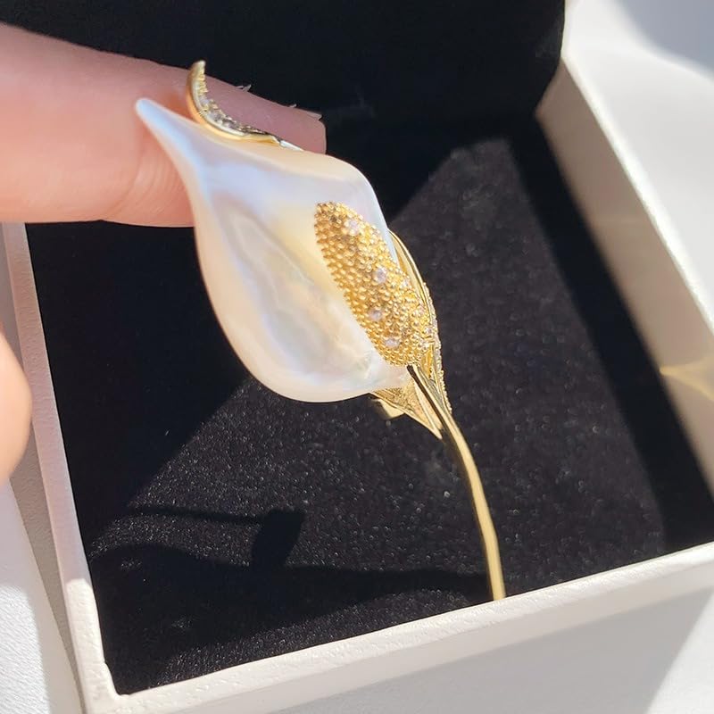 Image of Pearl Flower Brooch and Pins for Women Large Gold Luxury Elegant Pin Christmas Gift Jewelry