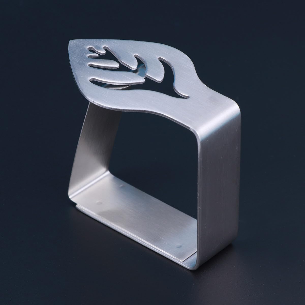 Clip per Tovaglia in Acciaio Inossidabile 8 Pezzi Morsetti a Forma di Foglia, Facili da Usare, Adatti a Spessori Tavolo, per Matrimoni e Buffet