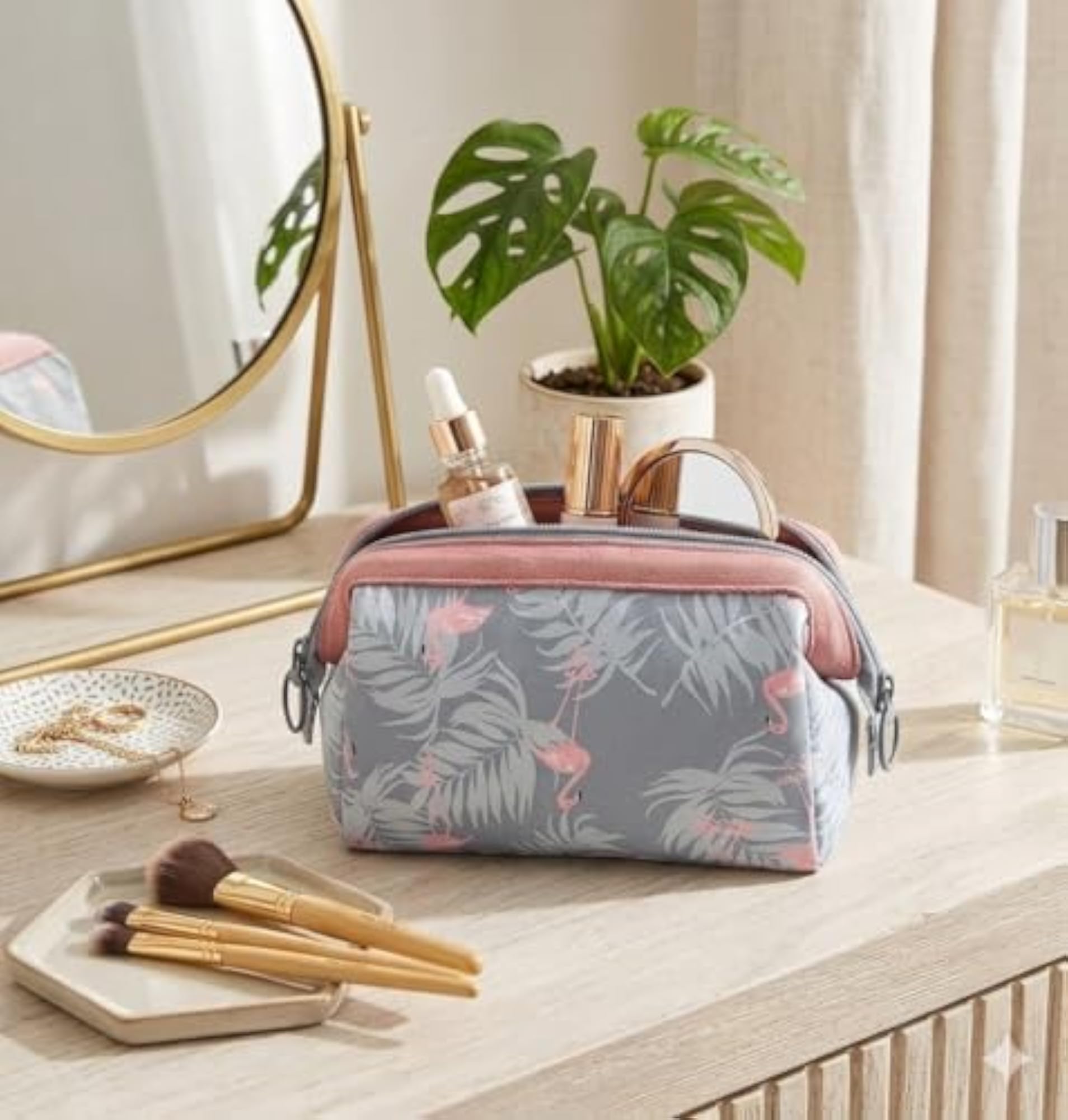 Flamingo Print Naylon Cosmetic Toiletry Makeup Pouch, Travel Essential
