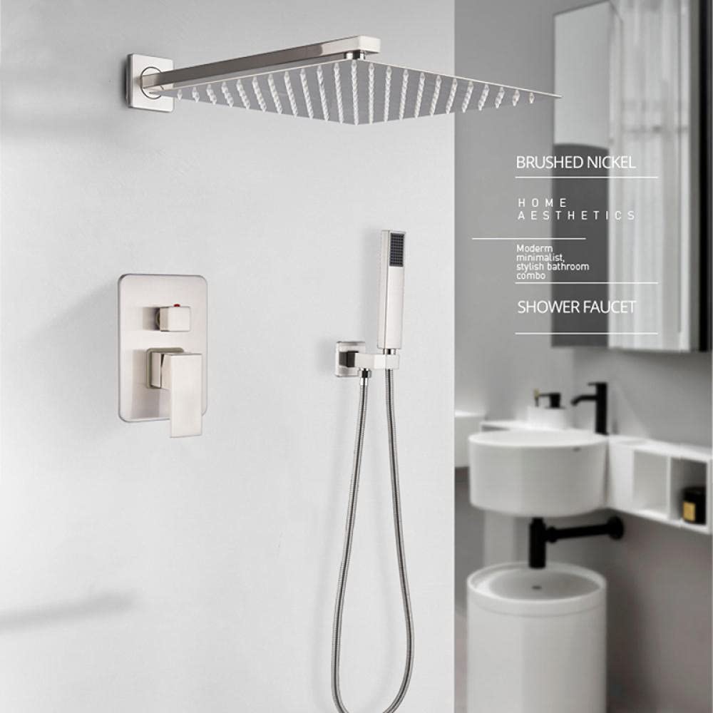 Robinet de douche en nickel brossé mural pour une salle de bain chic