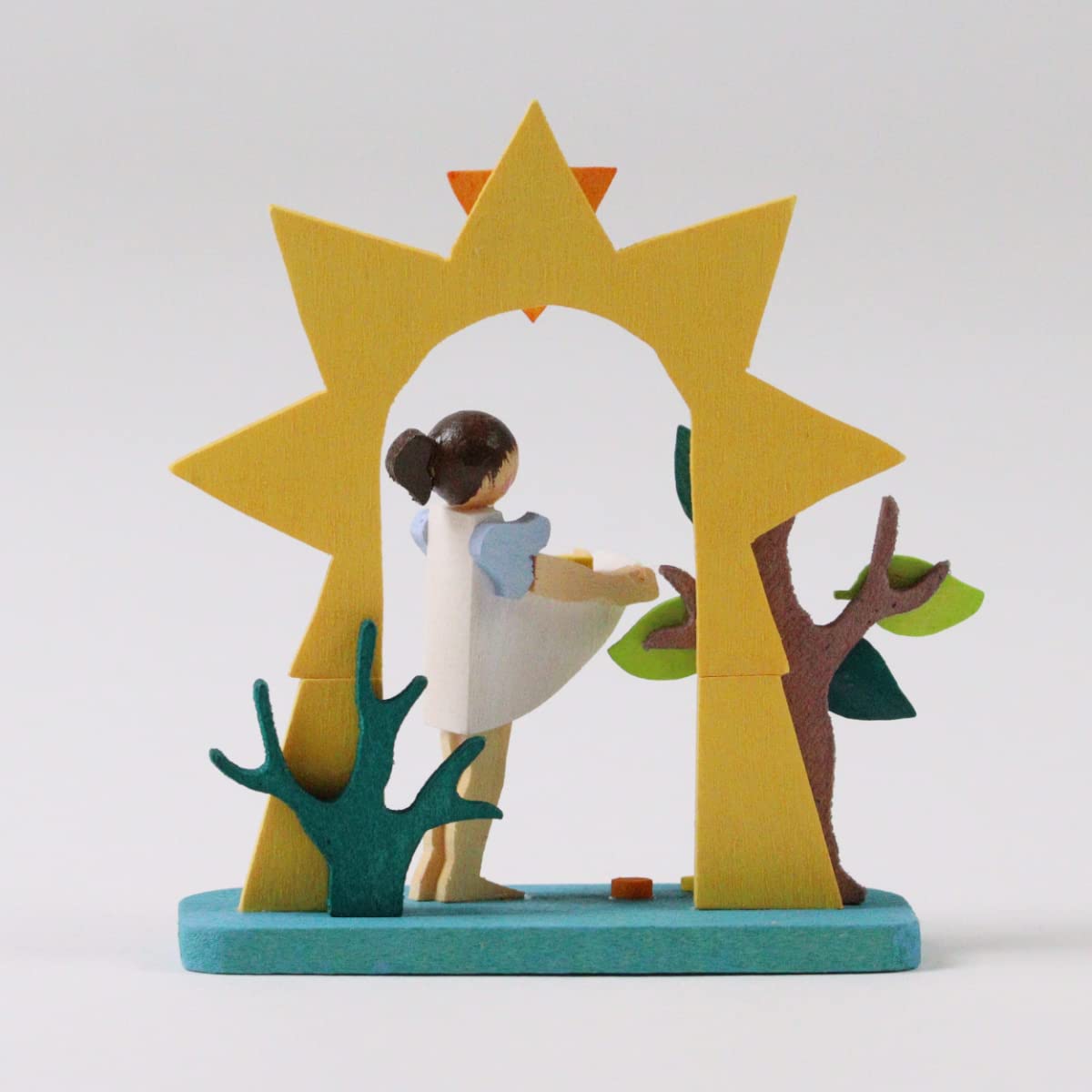 Graupner Holzminiaturen® | Sterntaler Märchen Christbaumschmuck aus Holz | Original Erzgebirgische Holzkunst® | Hochwertige Handarbeit | Miniaturfiguren
