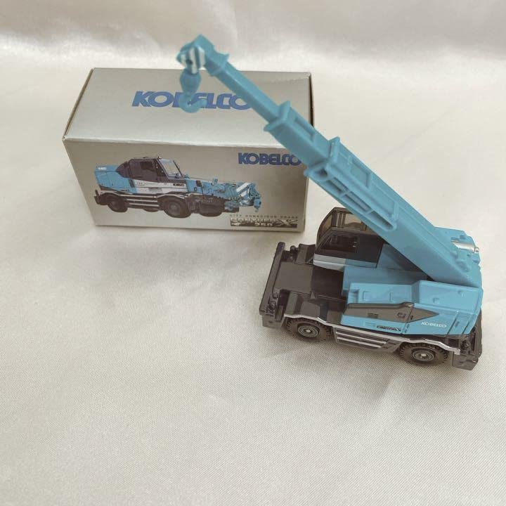 Amazon.co.jp: トミカ KOBELCO コベルコクレーン PANTHER 250 X