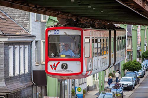 Leinwand · Premium Textil-Leinwand 120 cm x 80 cm quer Schwebebahn (Wagen