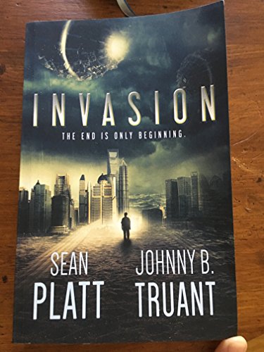 Invasion (Alien Invasion) 1629550434 Book Cover