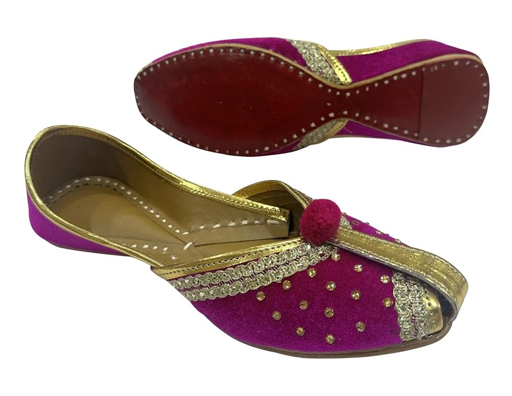 Golden Punjabi Juttis – Ethnische Brautschuhe für Damen, Party, indischer Samt, traditionelles Schuhwerk