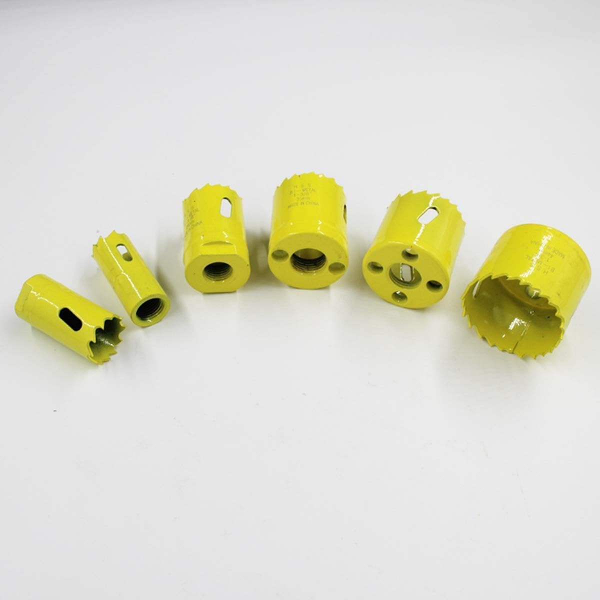 14 Pz Juego de Sierra de Corona Amarillo - (19mm, 22mm, 29mm, 35mm, 38mm, 44mm, 51mm, 57mm, 64mm), Herramienta de Corte para Abrir Agujeros con 1 Adaptador y 2 Mandriles y 2 Llaves Hexagonales