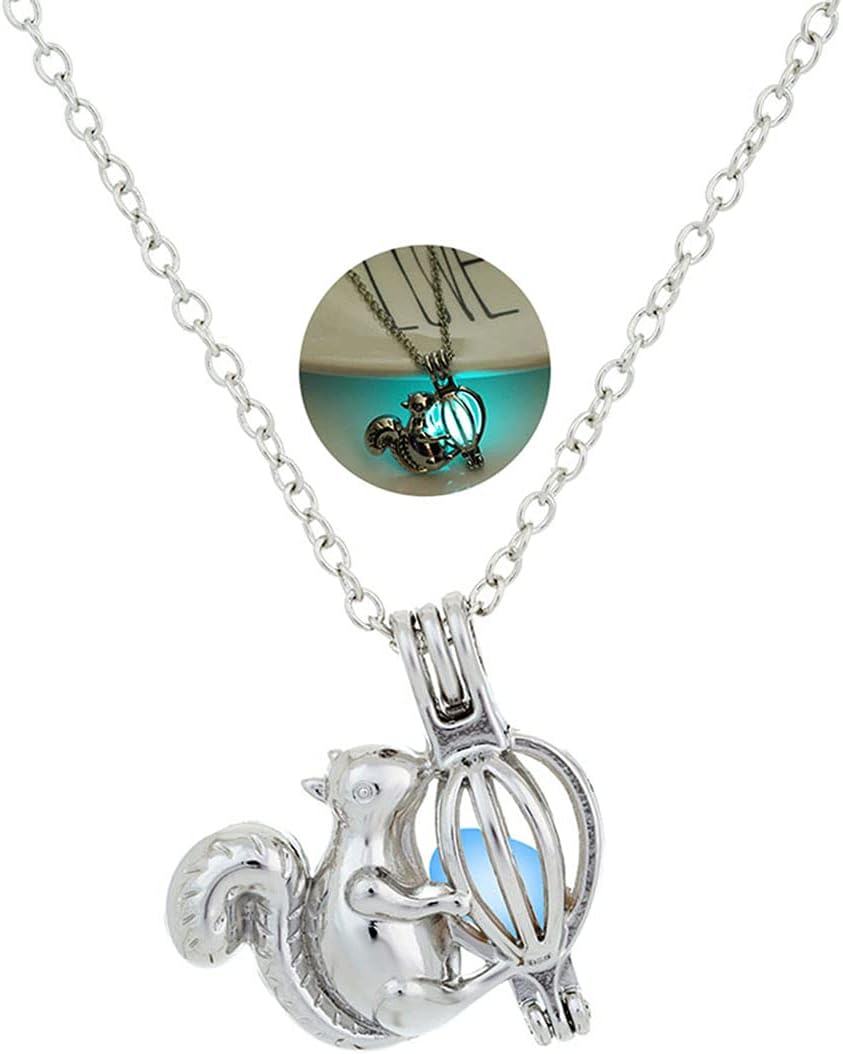 FUTIMELY Squirrel Luminous Necklace Funny Fluorescence Squirrel Pine Cone Pendant Necklace Cute Animal Jewelry for Women