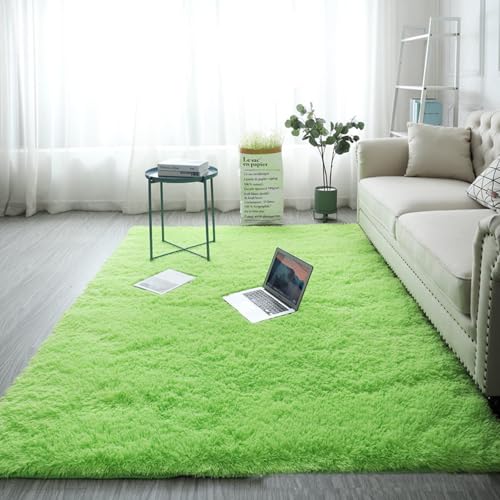 Tapis moderne 140x180 cm vert tendre résistant aux UV et intempéries pour salon