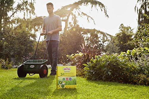 Foto von Substral 3 in 1 Komplett Rasendünger mit Unkrautvernichter und Moosvernichter, 28 kg für 800 m²