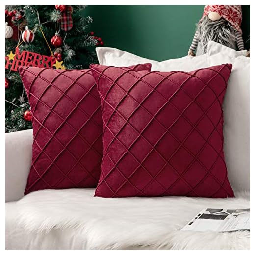 MIULEE 2er Set SAMT Kissenbezug Kissenhülle Dekorative Dekokissen Sofakissen Lendenkissen Wurfkissenbezug mit Verstecktem Reißverschluss Sofa Schlafzimmer 18 x 18 Inch 45 x 45 cm Weinrot 4 MIULEE 2er Set Samt Kissenbezug Gitter Sofakissen Dekokissen Kissenhülle Kissenbezüge Couchkissen Kissen Samtkissen Weich Einfarbig Zierkissen für Sofa Wohnzimmer 45x45 cm Weinrot
