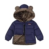 Design d'hiver : couette enfant avec capuche décorée avec de jolies oreilles, parfaite pour les journées froides