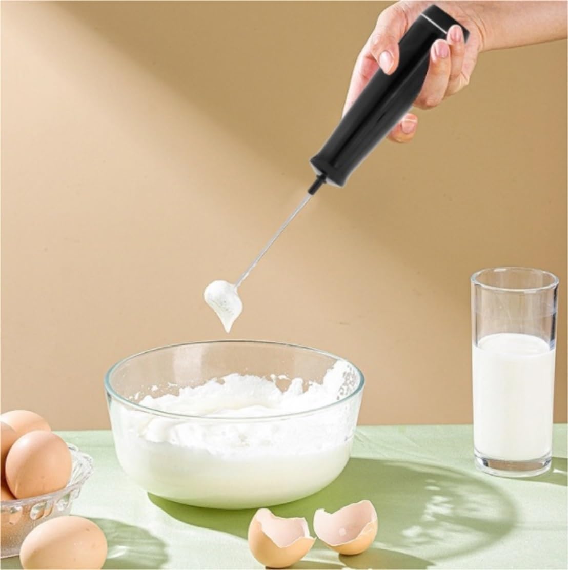 Montalatte Frullino Montalatte Montalatte Elettrico Montalatte in Acciaio Inossidabile A Doppia Molla Montalatte per caffè USB Monta Latte per Cappuccini(Black)