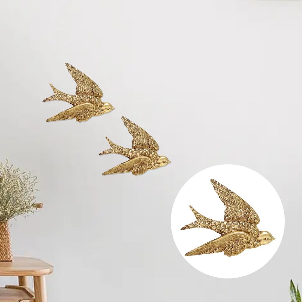 Yardwe 2 Pcs Resin Swallows Wall Decor 3d Bird Wall Sculptures Gold Finish for Living Room Bedroom Garden Hanging Decoration, 4.3x3.5x0.6 Inch