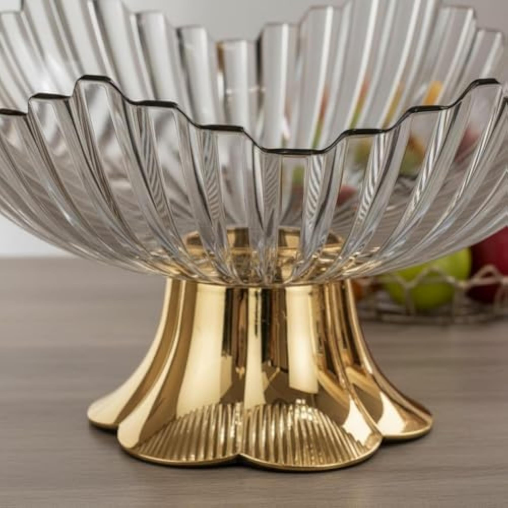 Light Luxury Design Pedestal Fruit Bowl, Petal Shape