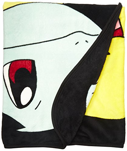 BIOWORLD Pokémon Multi Character Kanto Starters Fleece Throw Blanket, 48